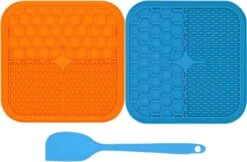 Quevo Likmat Hond – 2 Stuks – Compleet Pakket – Lickimat – Lickimat Hond- Anti Schrok – Bpa Vrij – Likmat Kat